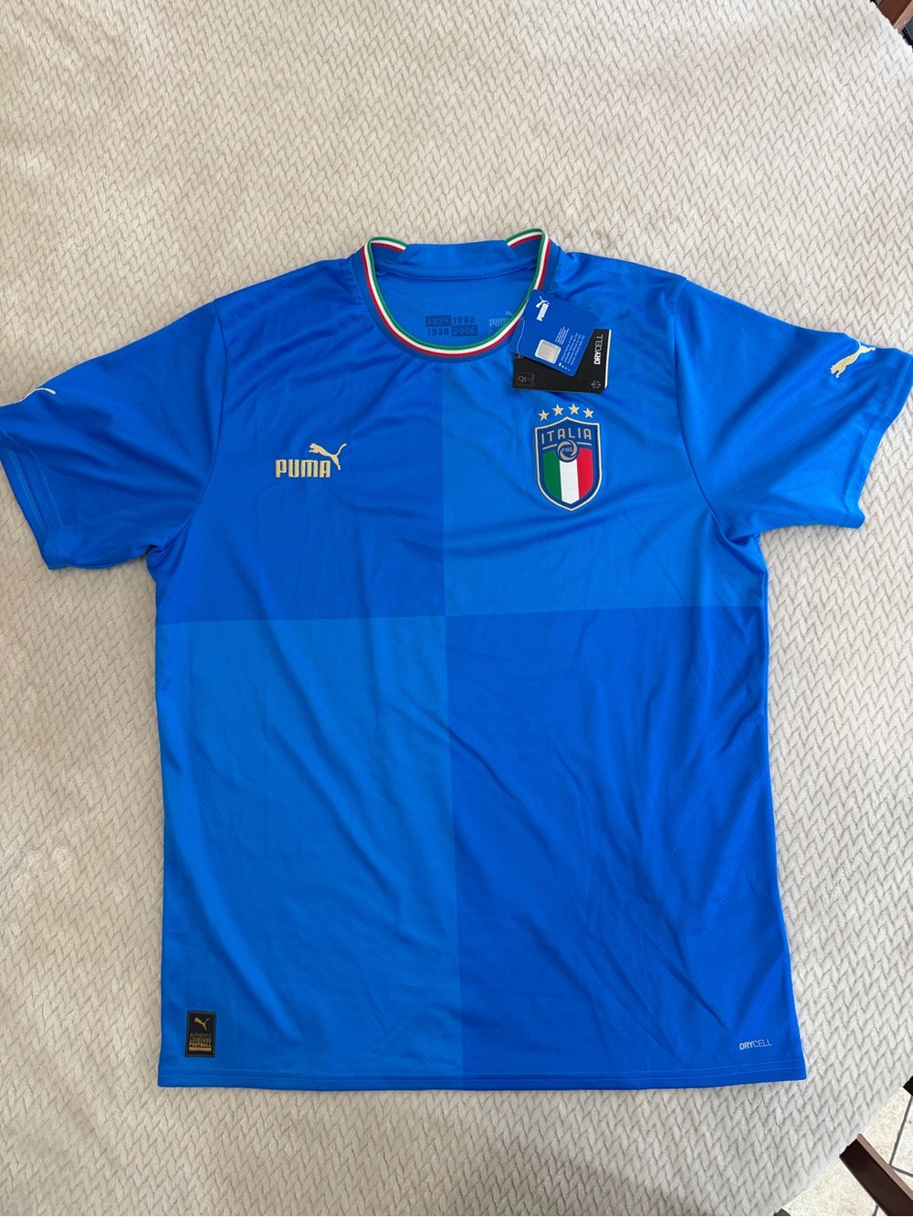 Puma Italy National Team Home Jersey
2022/2023 - Size L